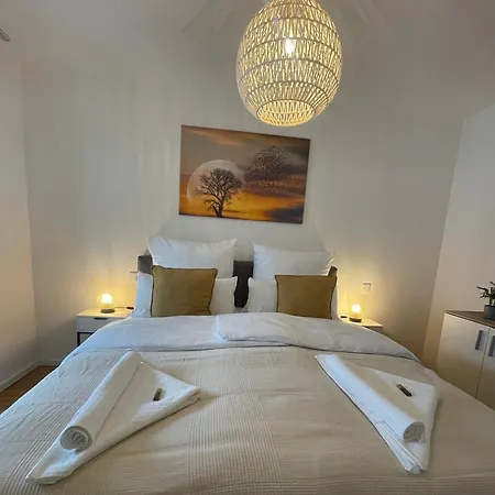 Apartment Gemuetliches Am Ber Flughafen