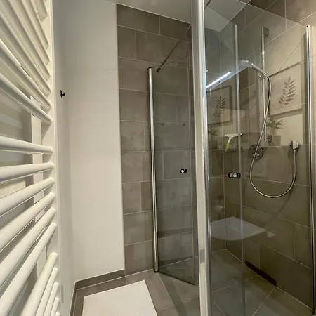 Apartament Gemuetliches Am Ber Flughafen