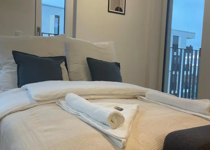 Gemuetliches Am Ber Flughafen Appartement